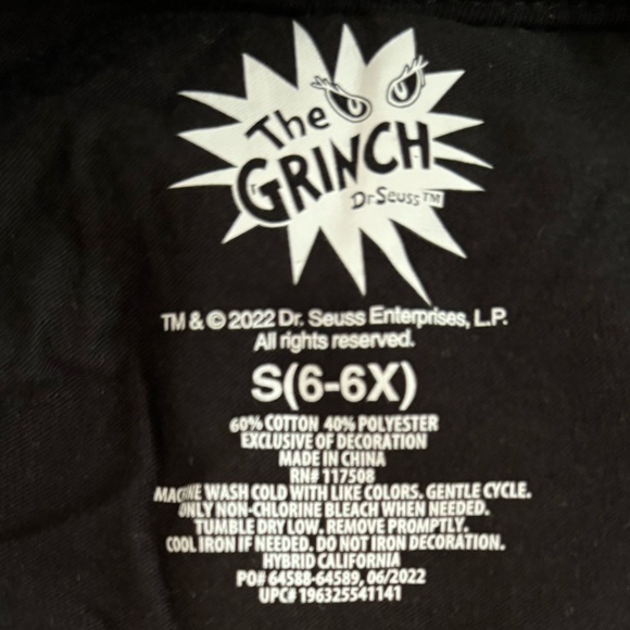 Girls Grinch Black Shirt Girls S (6-6X) - Picture 4 of 4
